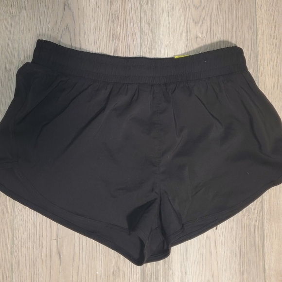 All In Motion Shorts - Picture 2 of 2